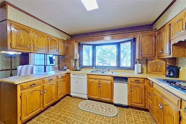 $389,900 | 1296 South River Oaks Drive, Blackshear, GA 31516