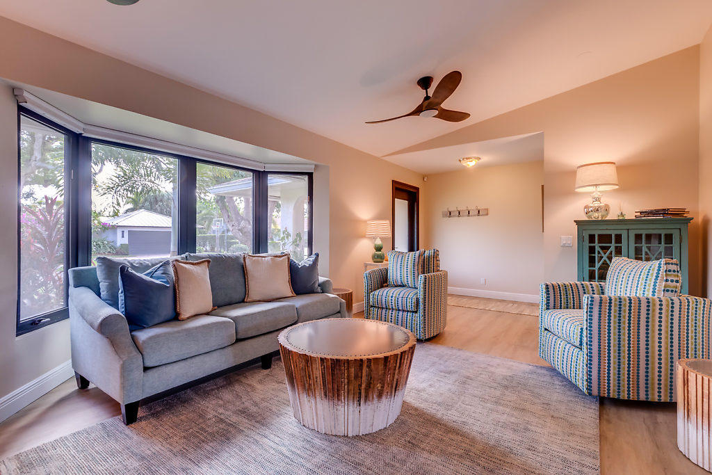 611 Eldorado Lane Delray Beach, FL 33444 - Photo 16 of 40 Living Room