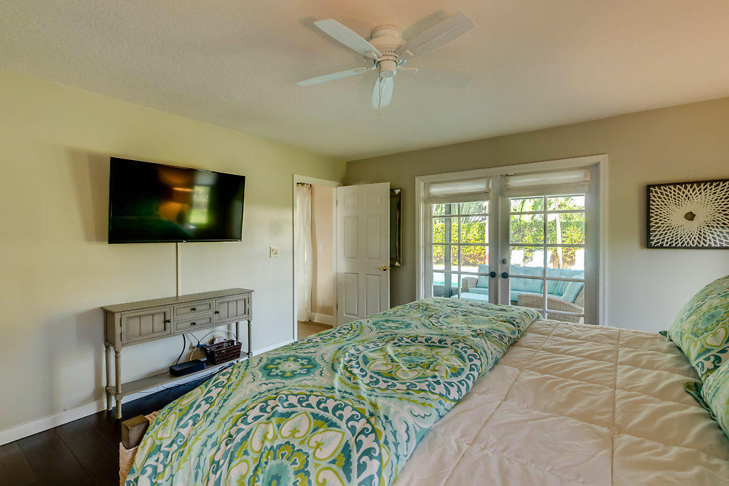 611 Eldorado Lane Delray Beach, FL 33444 - Photo 23 of 40 Master Bedroom