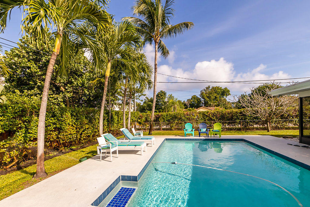 611 Eldorado Lane Delray Beach, FL 33444 - Photo 37 of 40 Pool