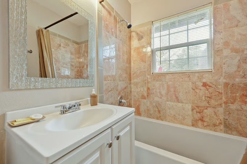 3731 Zephyr Street Houston, TX 77021 - Photo 10 of 15