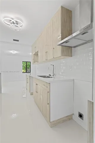 $3,495 | 1640 Northeast 183rd Street, North Miami Beach, FL 33179