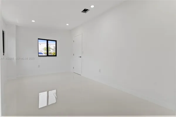 a bathroom with a toilet