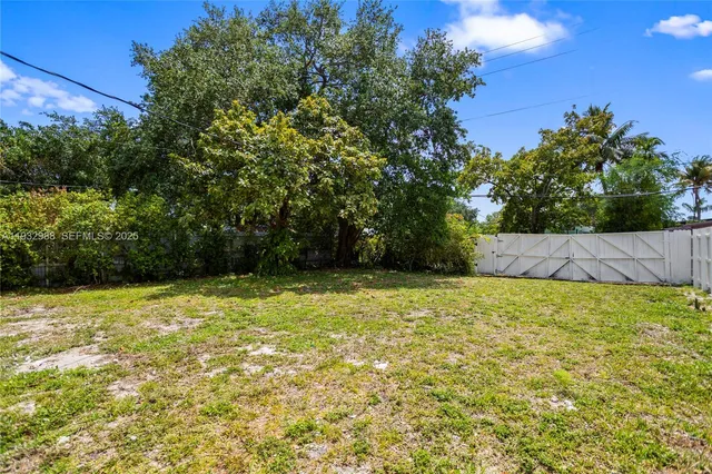 $3,495 | 1640 Northeast 183rd Street, North Miami Beach, FL 33179