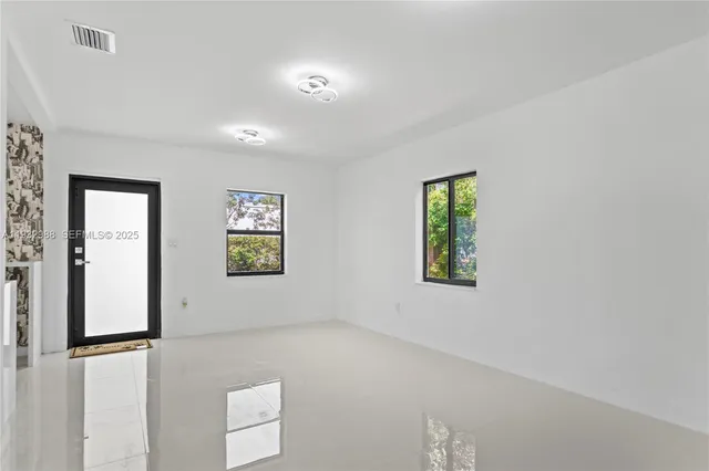 $3,495 | 1640 Northeast 183rd Street, North Miami Beach, FL 33179