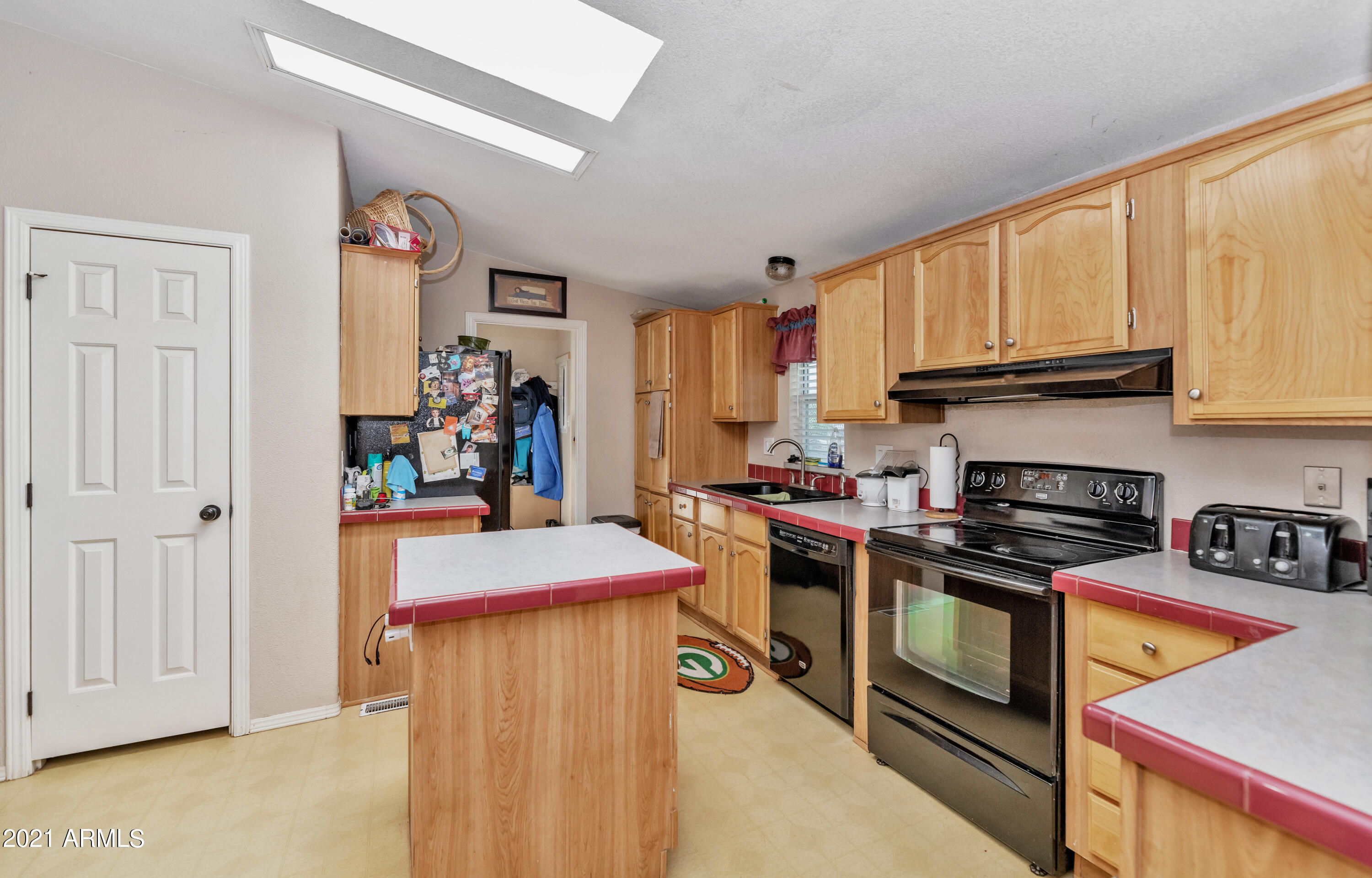 37253 North 22nd Street Phoenix, AZ 85086 - Photo 20 of 39 Kithchen