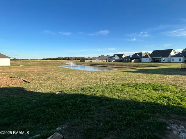 $233,500 | 204 Carreras Lane, Maurice, LA 70555