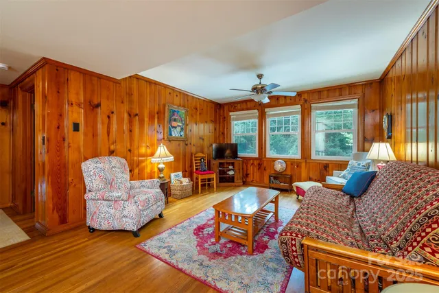 $614,500 | 20 Vandalia Avenue, Asheville, NC 28806