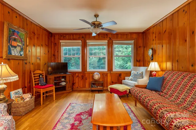 $614,500 | 20 Vandalia Avenue, Asheville, NC 28806