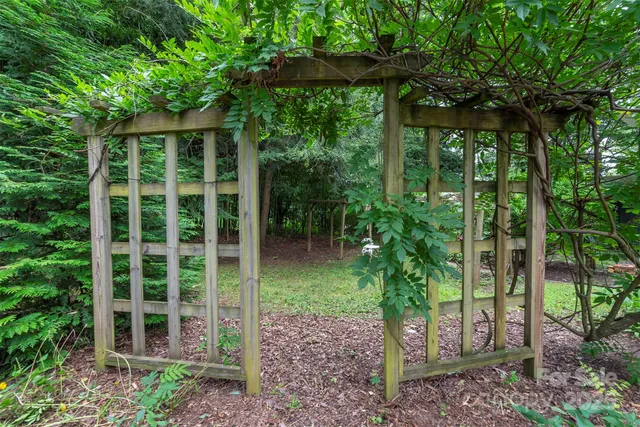 $614,500 | 20 Vandalia Avenue, Asheville, NC 28806