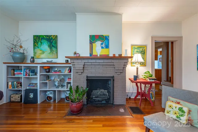 $614,500 | 20 Vandalia Avenue, Asheville, NC 28806