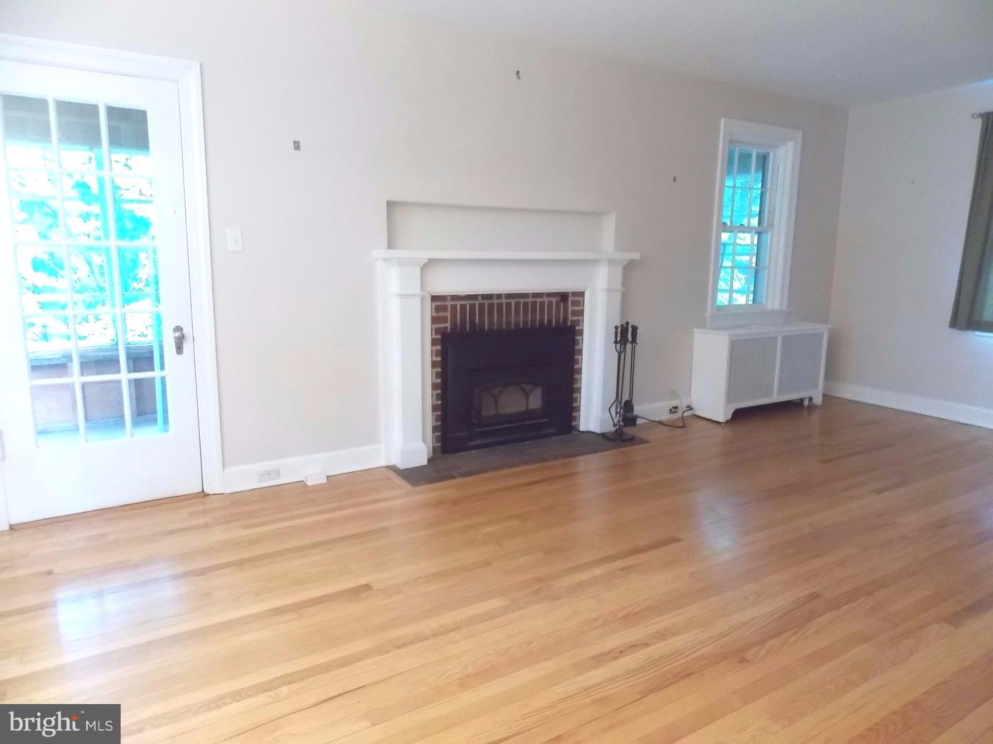5 Georgetown Road Bordentown, NJ 08505 - Photo 3 of 12 Gallery Image 3