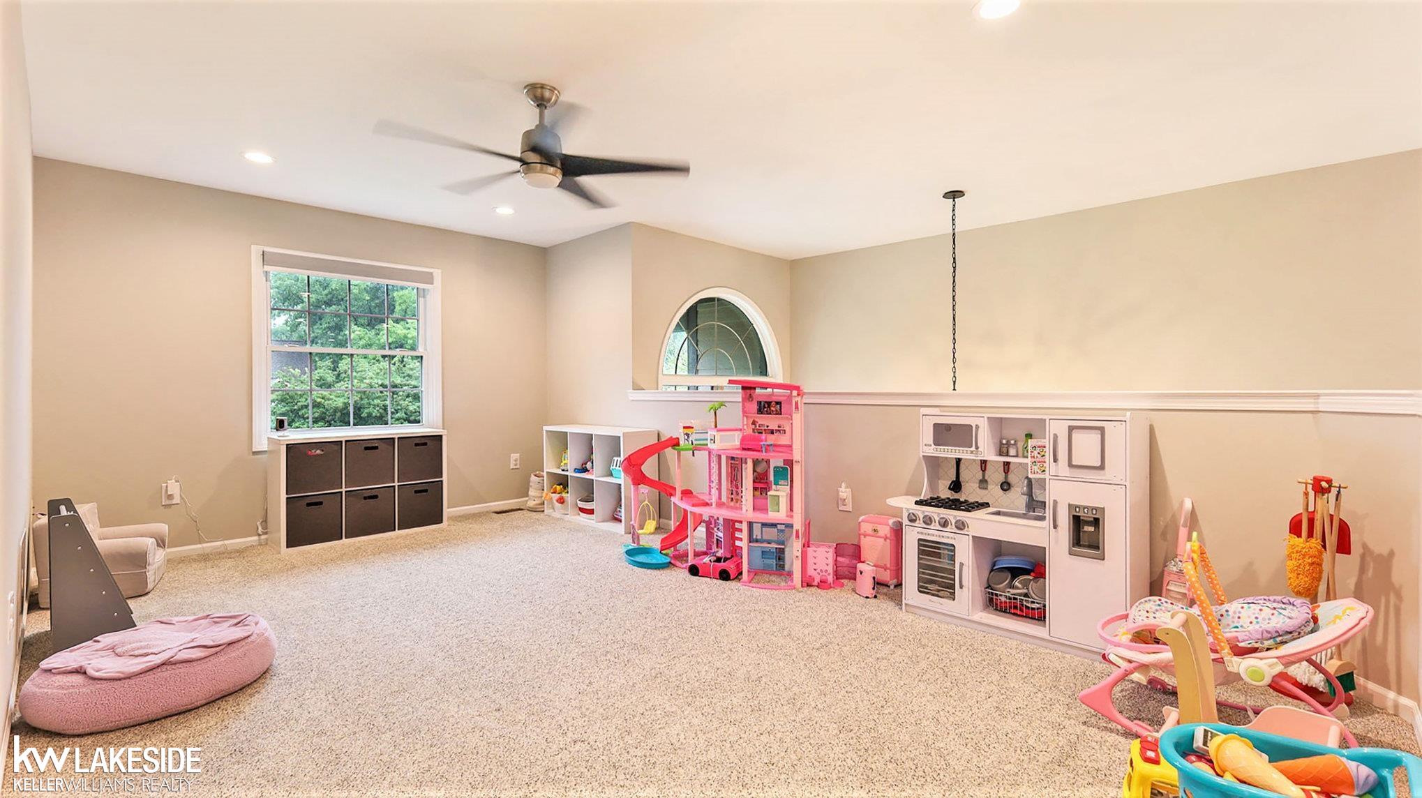 2694 Forest View Court Rochester, MI 48307 - Photo 24 of 47 50151038-41c54426-8305-4a86-b9ec-fe1d470bc647.JPG