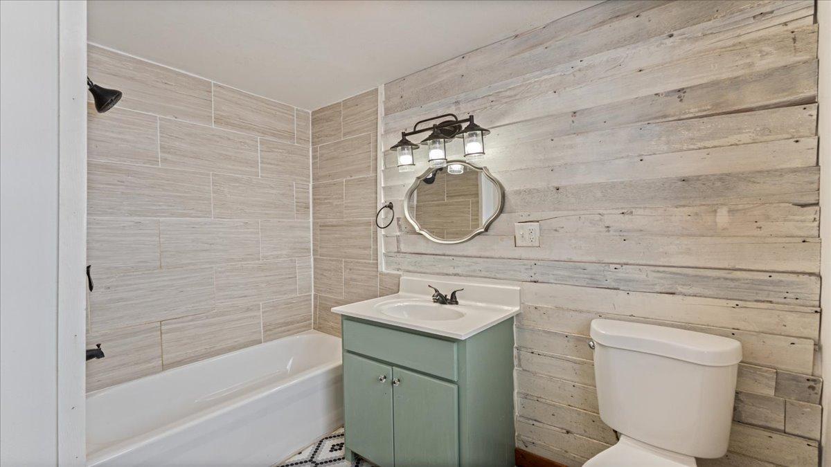 604 Atlantic Avenue North Herman, MN 56248 - Photo 12 of 19