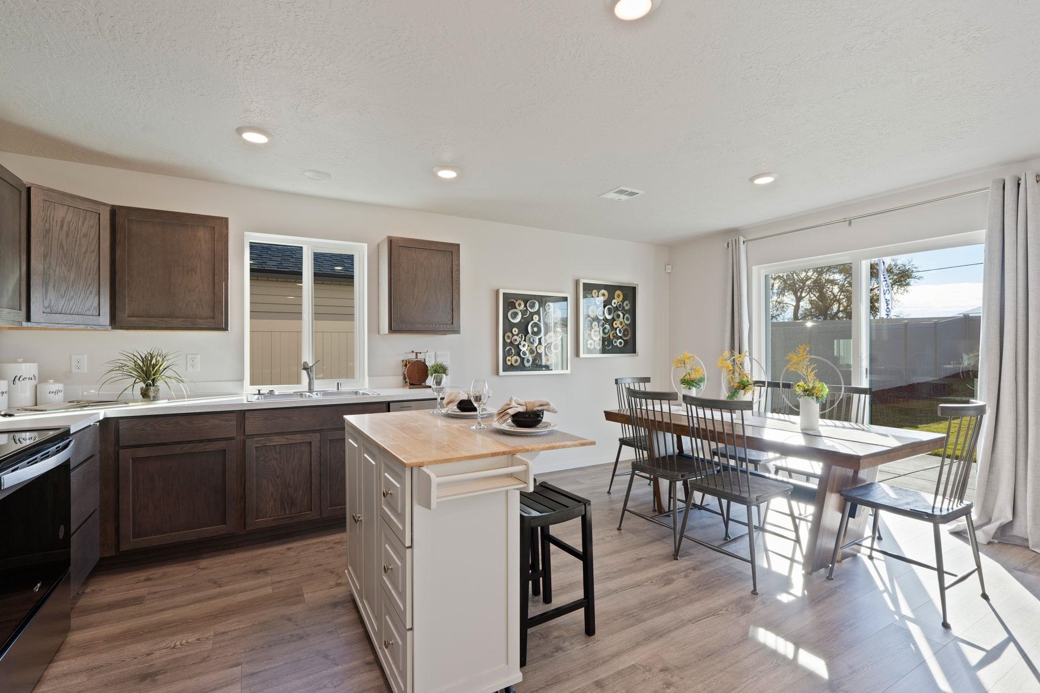 10279 Sorenstam Road Cheney, WA 99004 - Photo 11 of 21