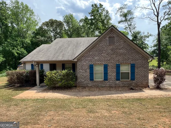 $379,900 | 150 Paul Smith Road, Hull, GA 30646