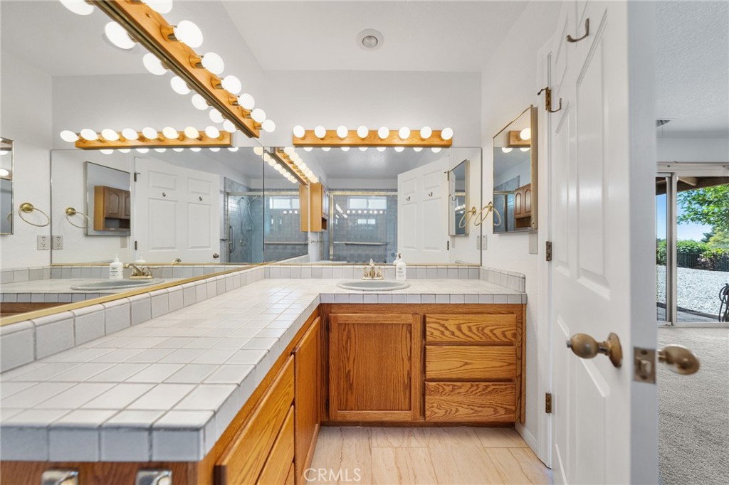 903 Crescent Bend Fallbrook, CA 92028 - Photo 17 of 50