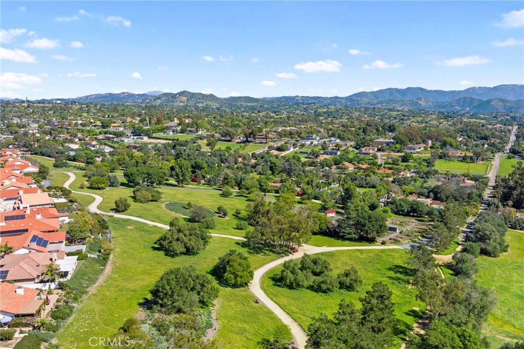 903 Crescent Bend Fallbrook, CA 92028 - Photo 30 of 50