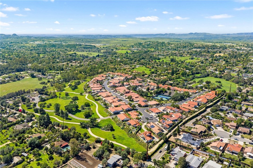 903 Crescent Bend Fallbrook, CA 92028 - Photo 32 of 50