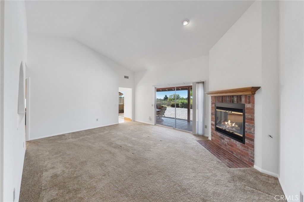 903 Crescent Bend Fallbrook, CA 92028 - Photo 5 of 50