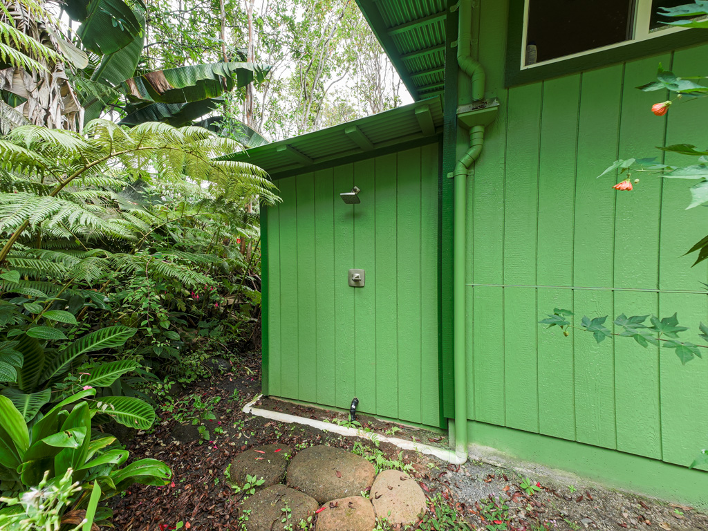 1 9th Street Mountain View, HI 96771 - Photo 12 of 21 a view of garden