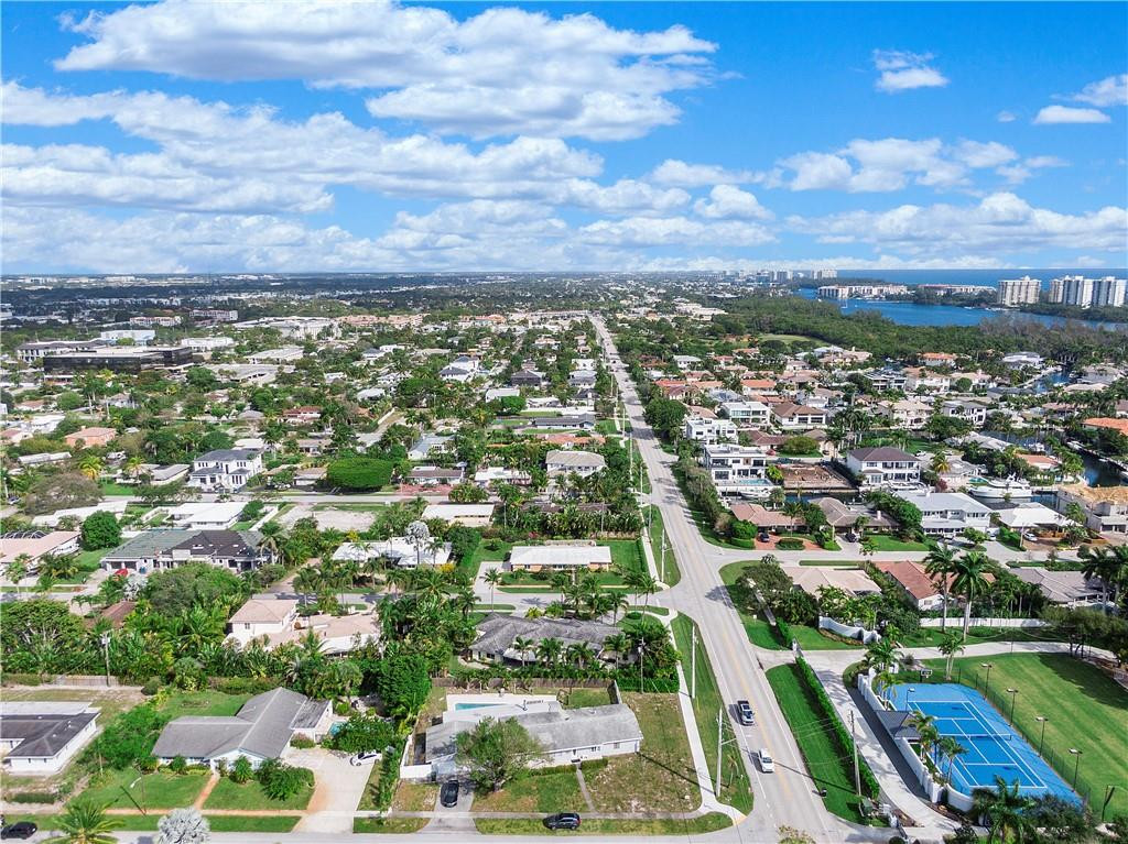 499 Northeast 8th Street Boca Raton, FL 33432 - Photo 8 of 19 Photo 8