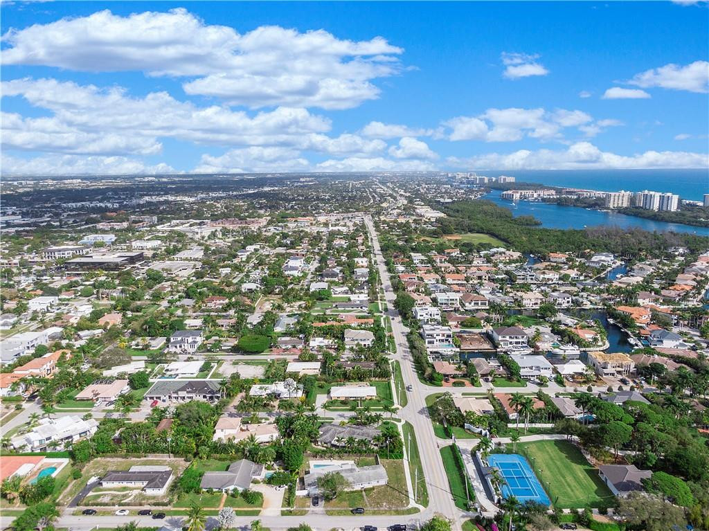 499 Northeast 8th Street Boca Raton, FL 33432 - Photo 9 of 19 Photo 9