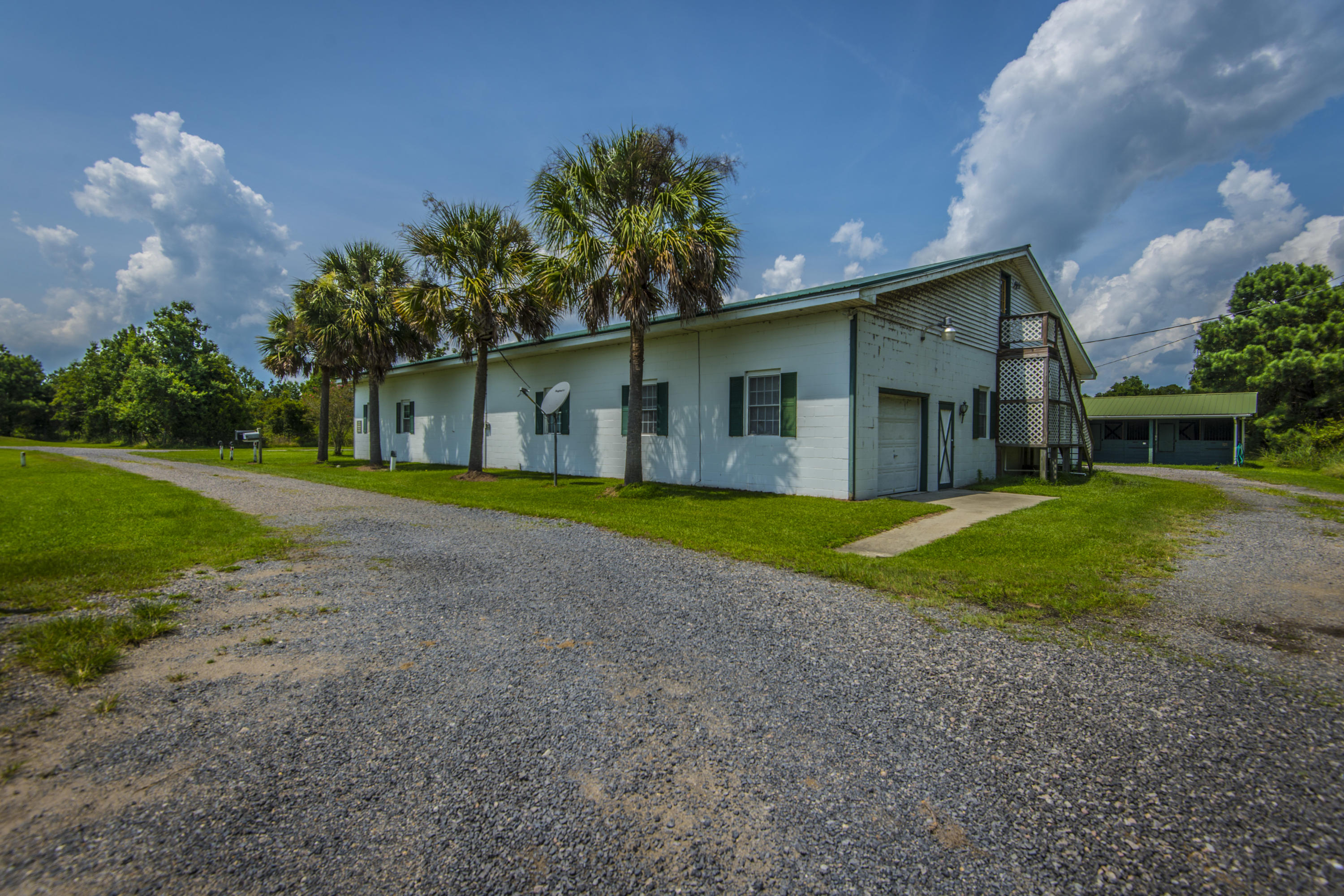 7796 White Point Road Hollywood, SC 29449 - Photo 6 of 60 7796 White Point Rd