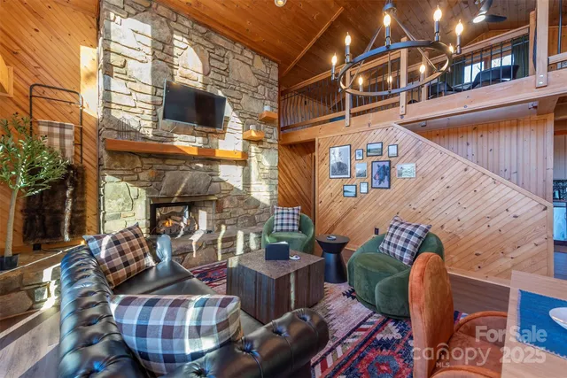 $975,000 | 2338 El Miner Drive, Mars Hill, NC 28754