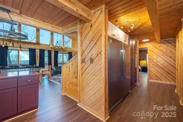 $975,000 | 2338 El Miner Drive, Mars Hill, NC 28754