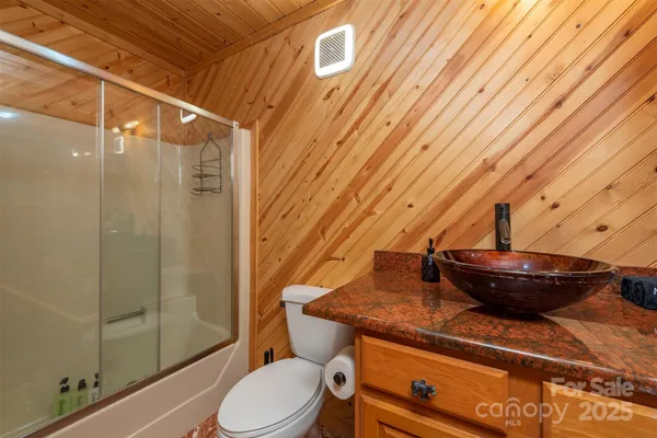 $925,000 | 2338 El Miner Drive, Mars Hill, NC 28754
