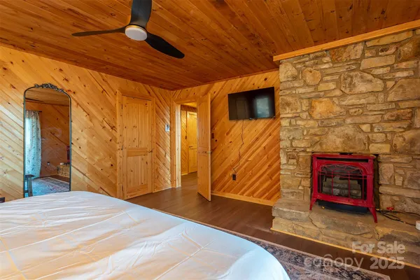 $925,000 | 2338 El Miner Drive, Mars Hill, NC 28754