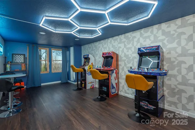 $975,000 | 2338 El Miner Drive, Mars Hill, NC 28754