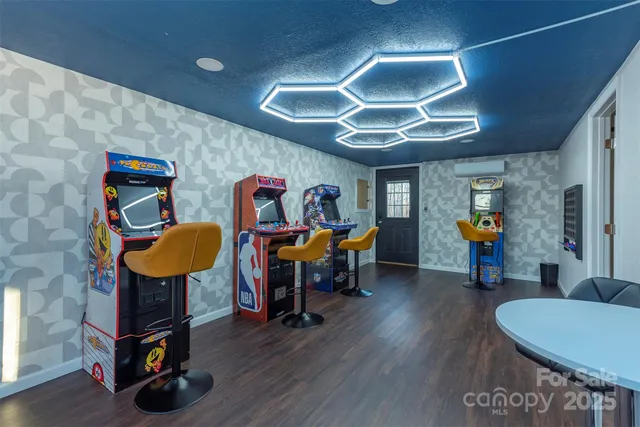 $975,000 | 2338 El Miner Drive, Mars Hill, NC 28754