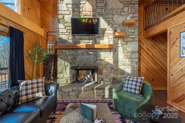 $925,000 | 2338 El Miner Drive, Mars Hill, NC 28754