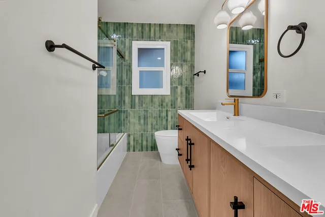 $849,900 | 21014 Baltar Street, Canoga Park, CA 91304