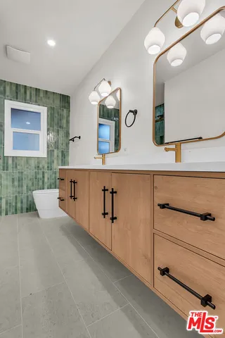 $849,900 | 21014 Baltar Street, Canoga Park, CA 91304