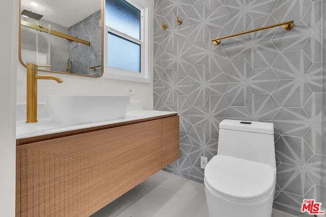 $849,900 | 21014 Baltar Street, Canoga Park, CA 91304