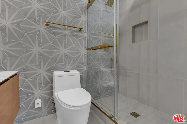 $849,900 | 21014 Baltar Street, Canoga Park, CA 91304