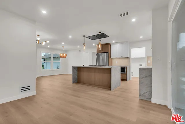 $849,900 | 21014 Baltar Street, Canoga Park, CA 91304