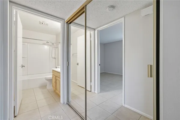 $2,350 | 82 Tangelo, Irvine, CA 92618