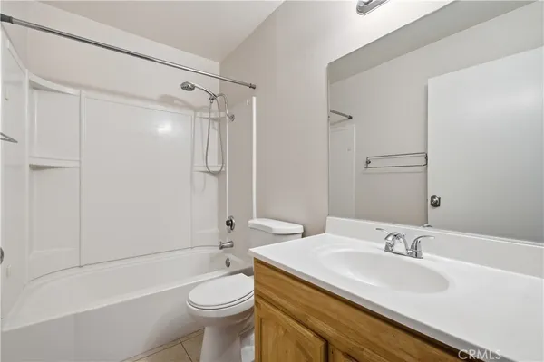 $2,350 | 82 Tangelo, Irvine, CA 92618