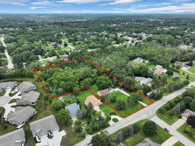 $425,000 | 4120 South 124th Street, Greenfield, WI 53228