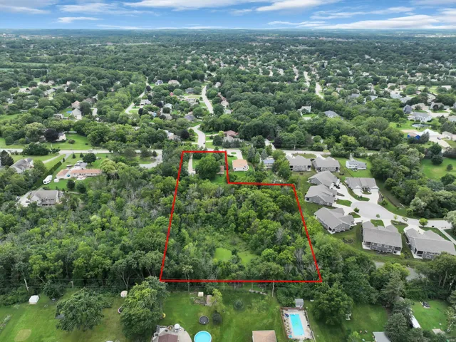 $425,000 | 4120 South 124th Street, Greenfield, WI 53228