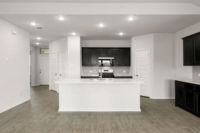 $381,999 | 203 Bandit Drive, Terrell, TX 75160