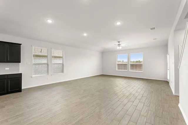 $381,999 | 203 Bandit Drive, Terrell, TX 75160