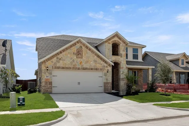 $381,999 | 203 Bandit Drive, Terrell, TX 75160