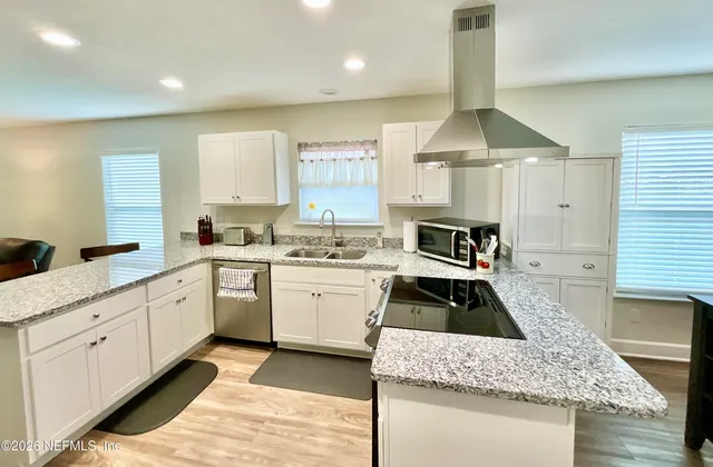 $299,900 | 1506 Southeast 4th Avenue, Melrose, FL 32666