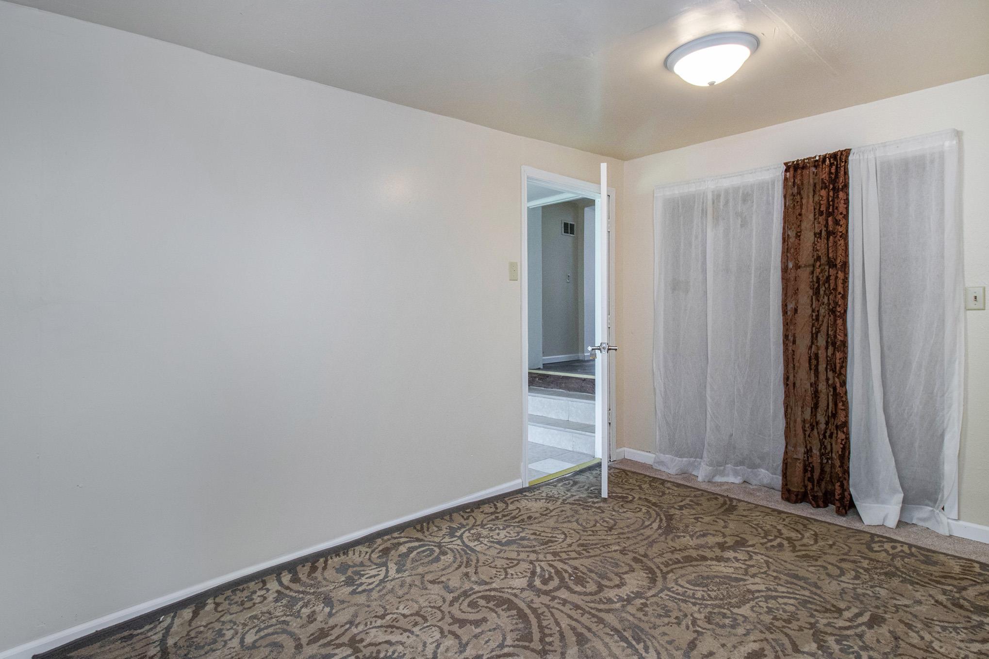 17425 Ireland Road South Bend, IN 46614 - Photo 12 of 26 Gallery Image 12
