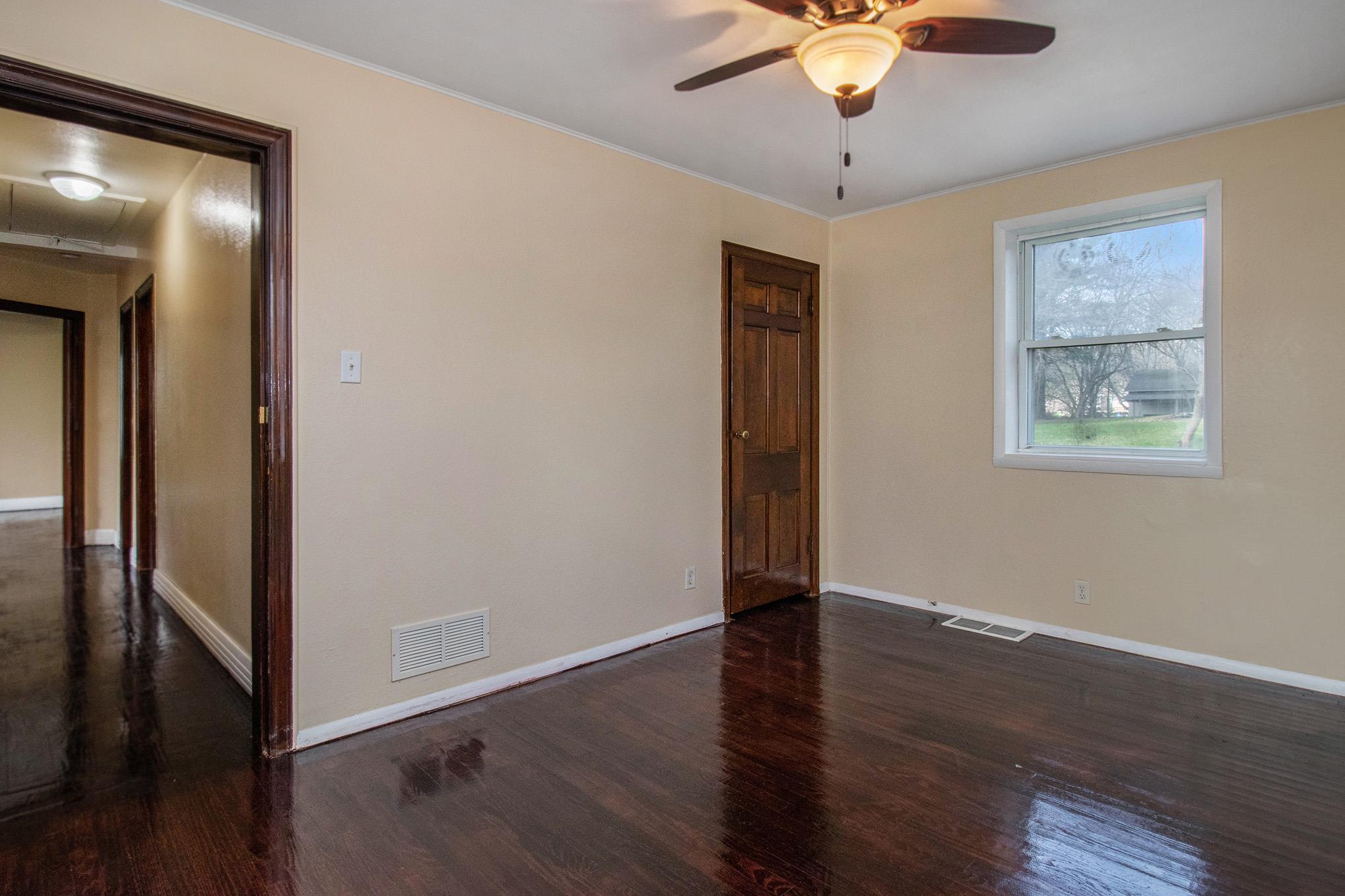 17425 Ireland Road South Bend, IN 46614 - Photo 16 of 26 Gallery Image 16